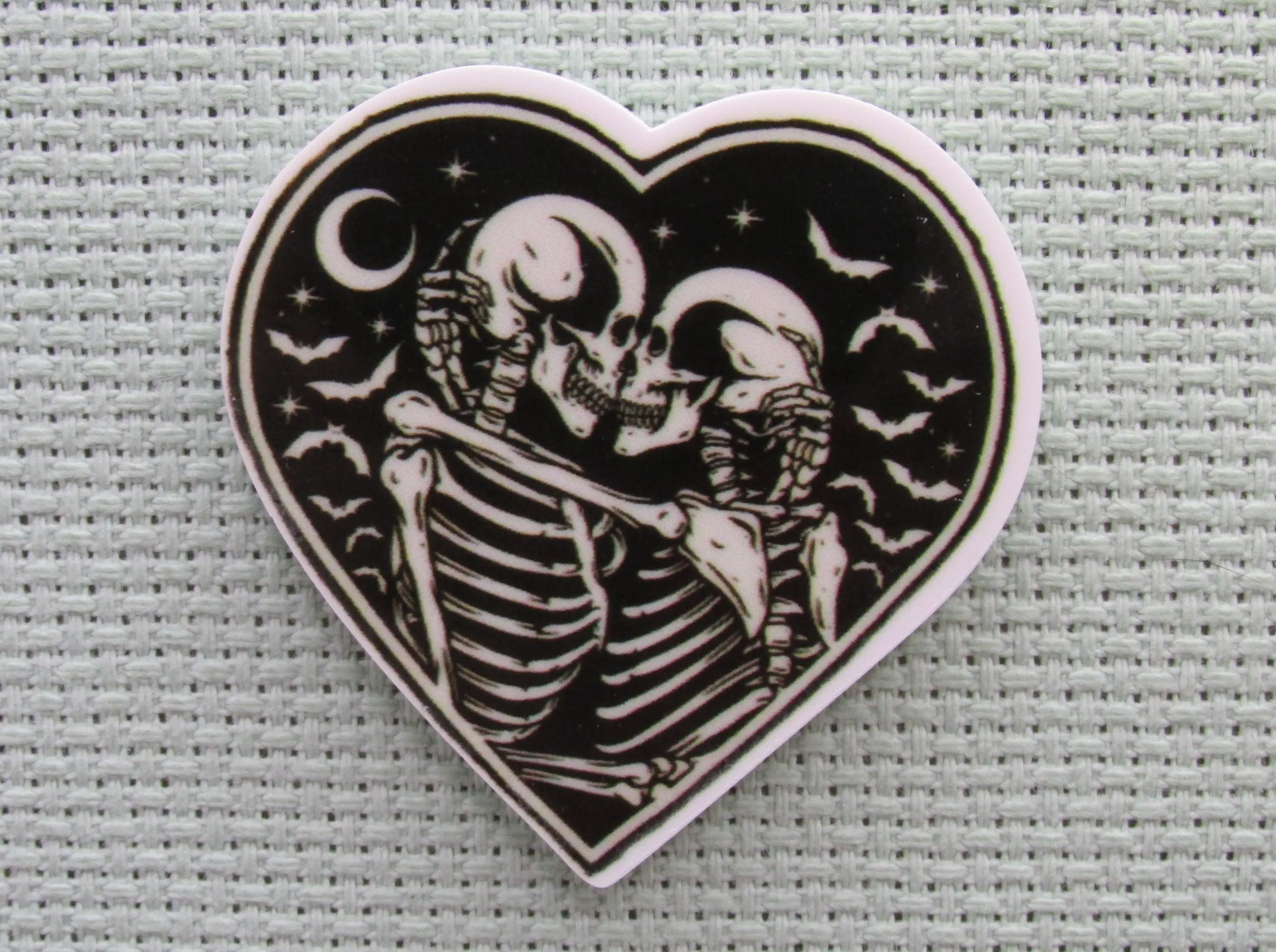 A Pair of Skeletons In a Heart Needle Minder, Cover Minder, Magnet