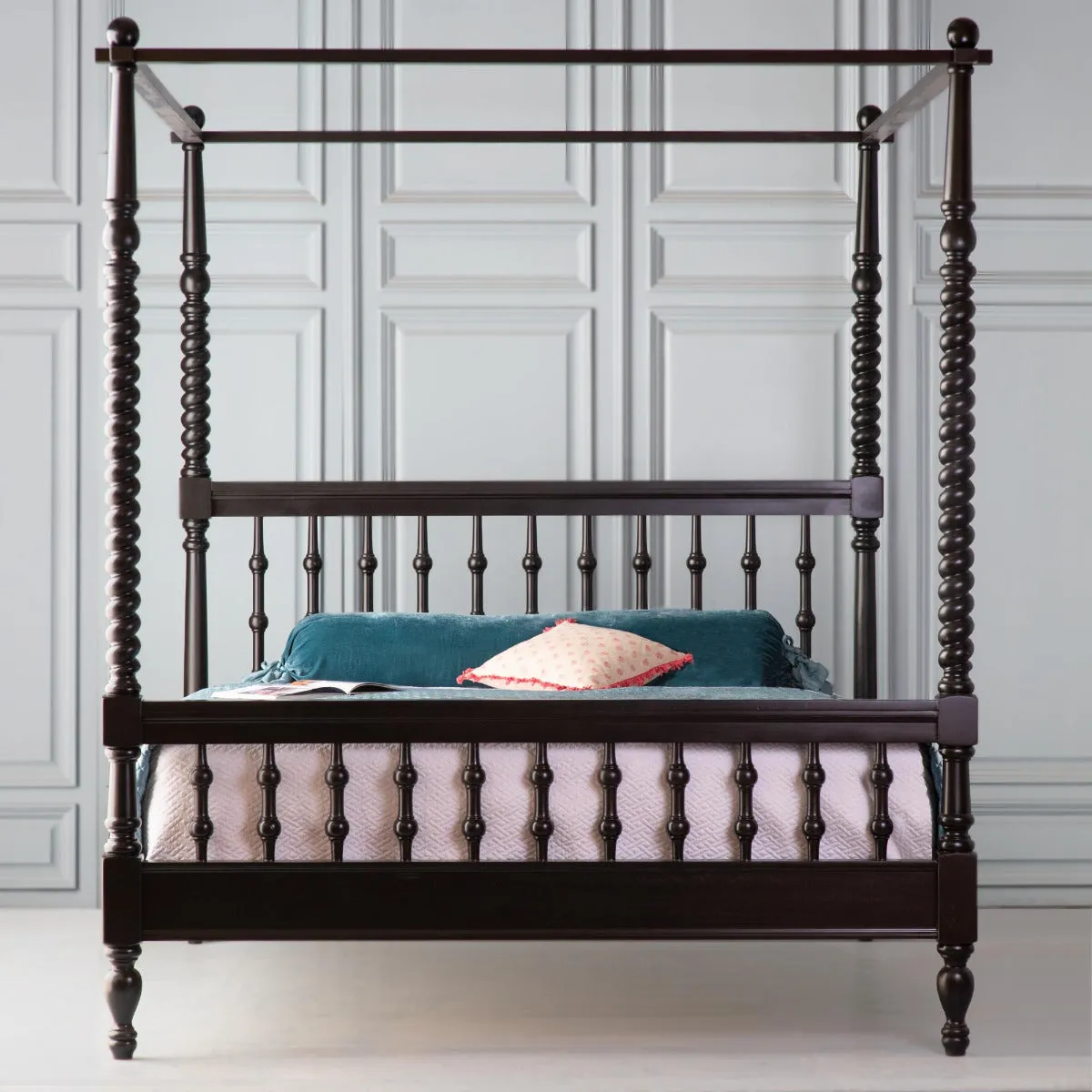 Serena Spool Canopy Poster Bed