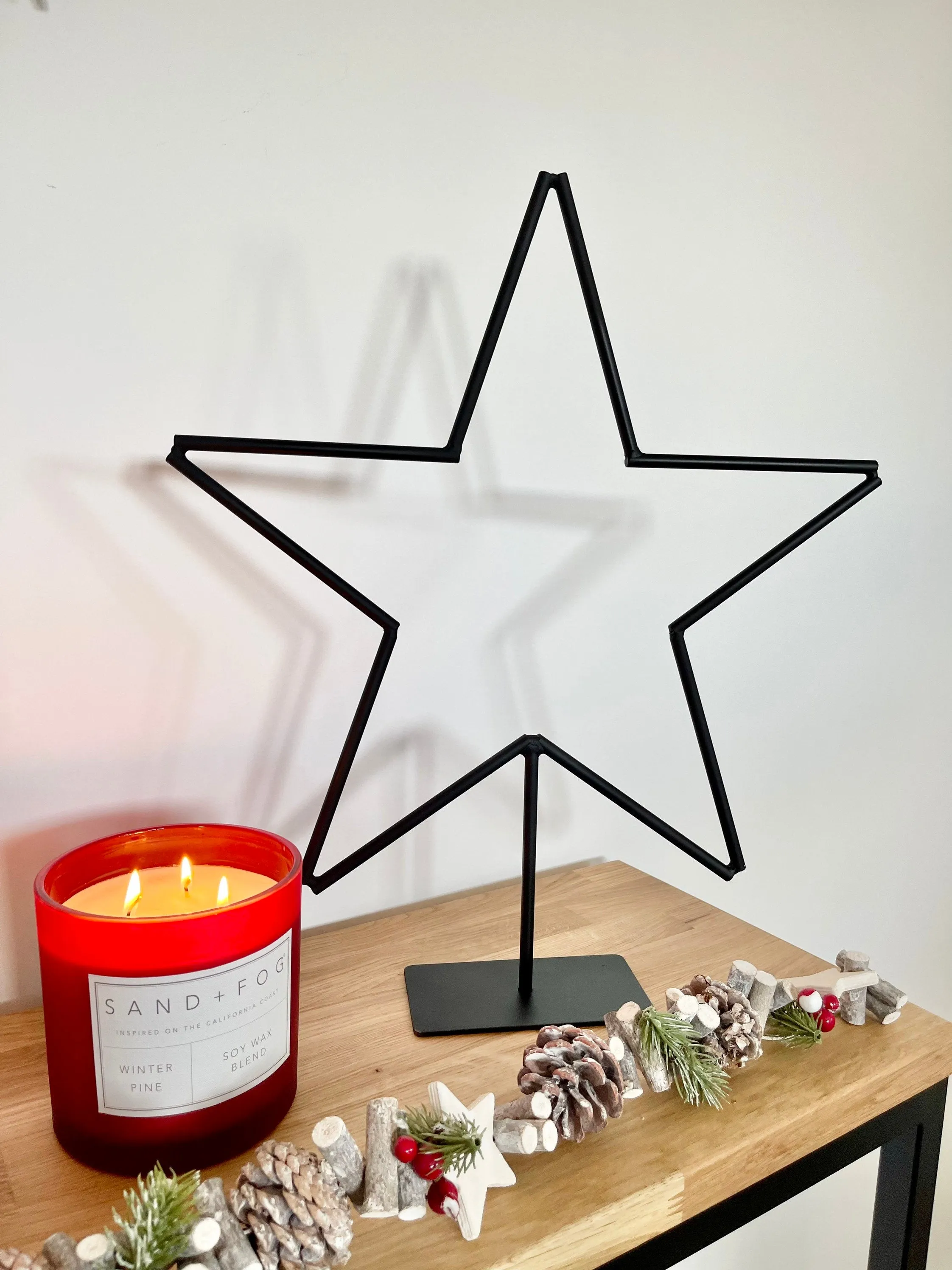 Standing Metal Star Christmas Matte Black