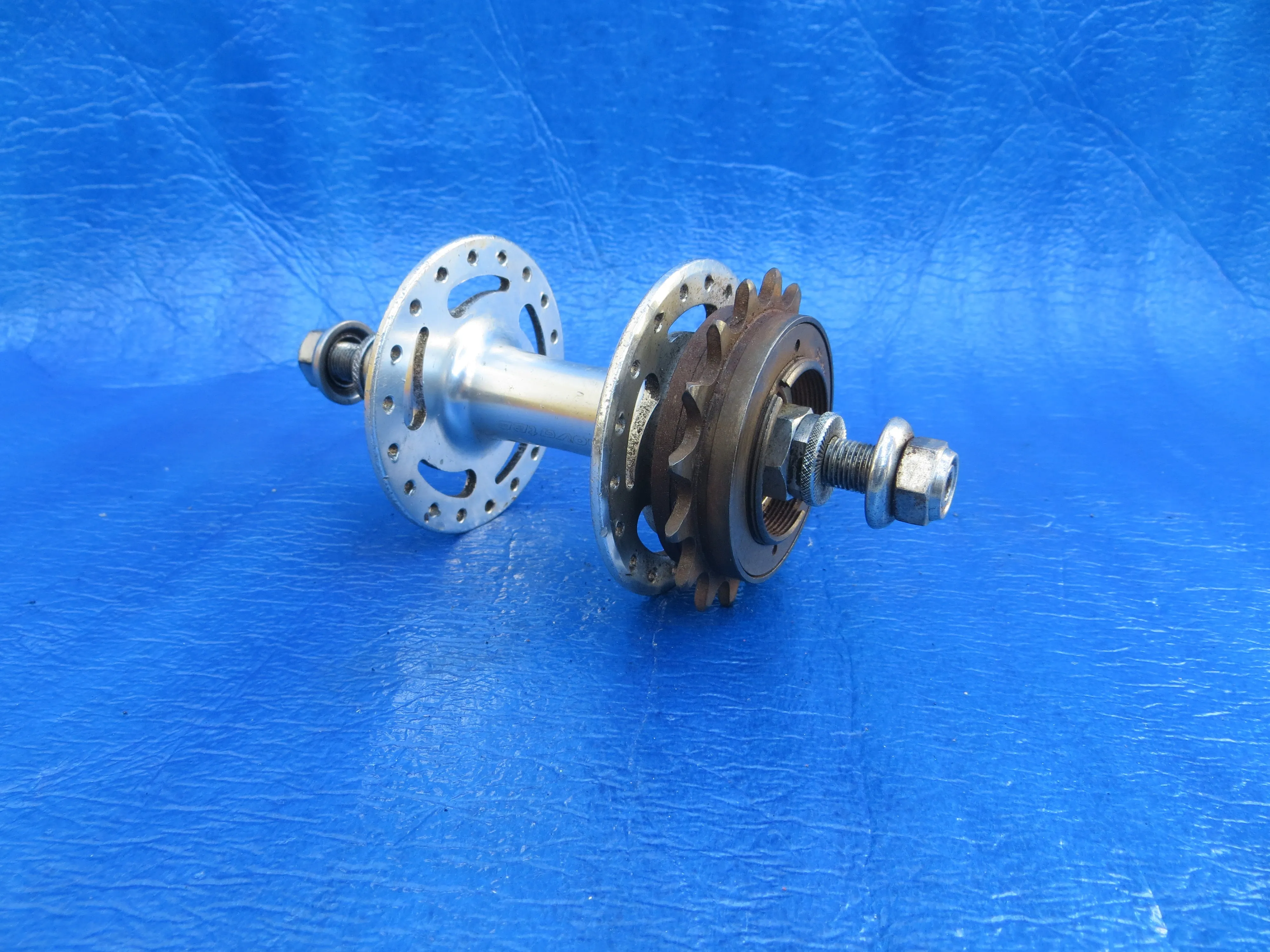 Unknown 32H Rear Hub 120mm Non NJS  (24101928)